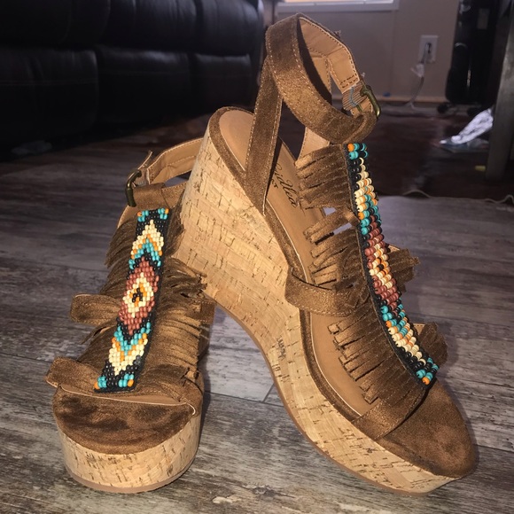 NWT! ARIAT UNBRIDLED WEDGES! - Picture 1 of 7